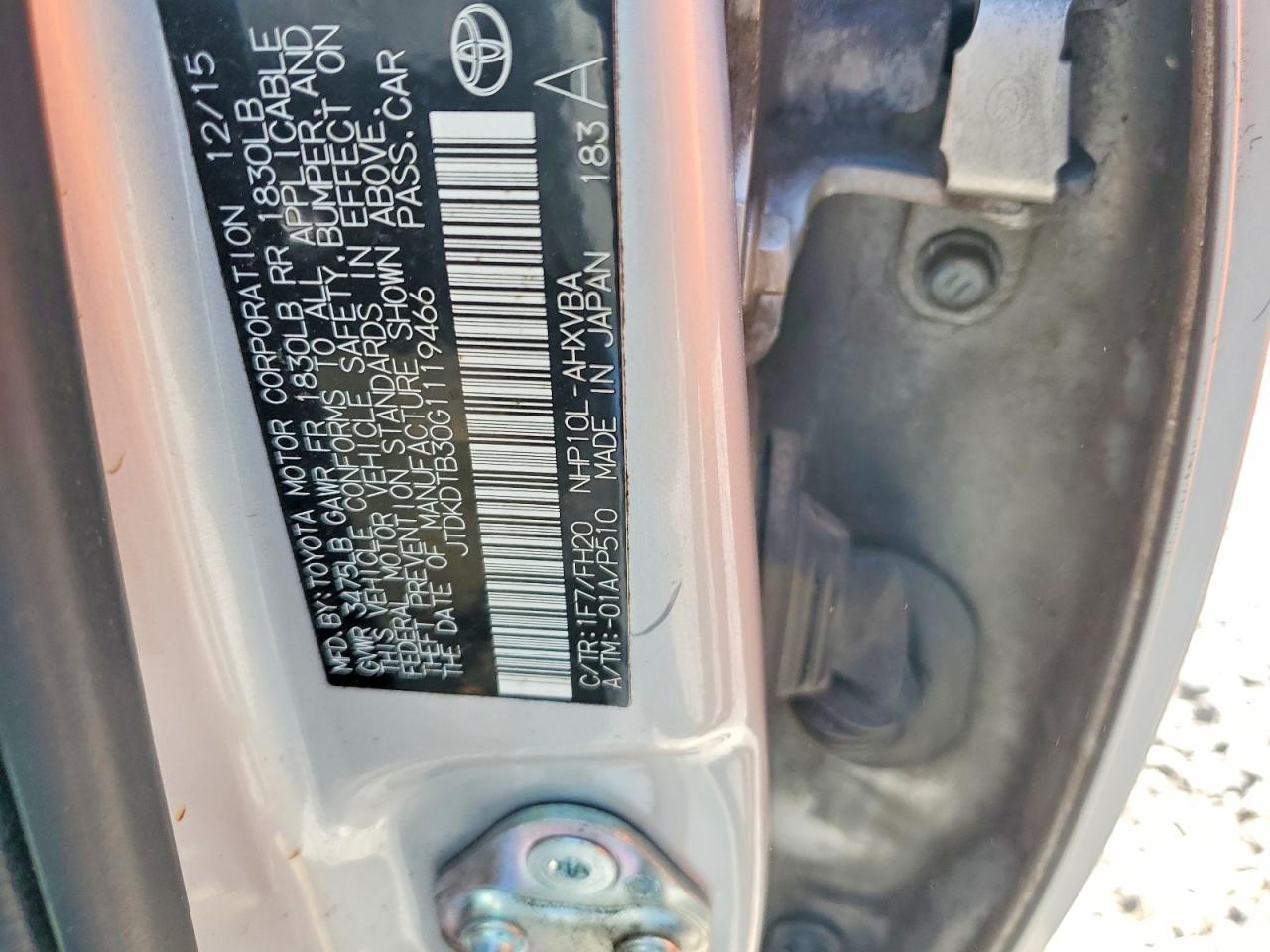 2016 TOYOTA Prius c