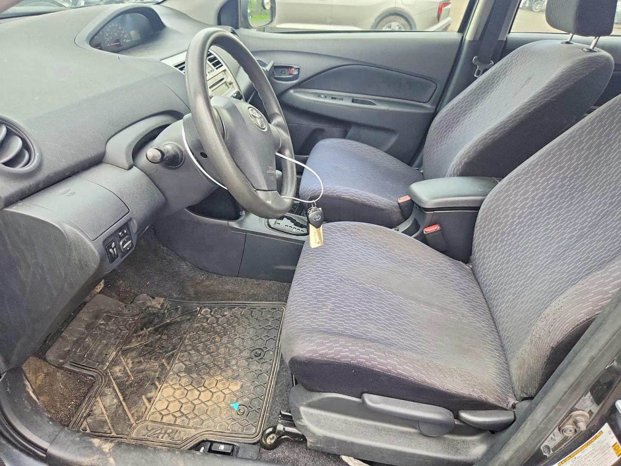2012 TOYOTA YARIS