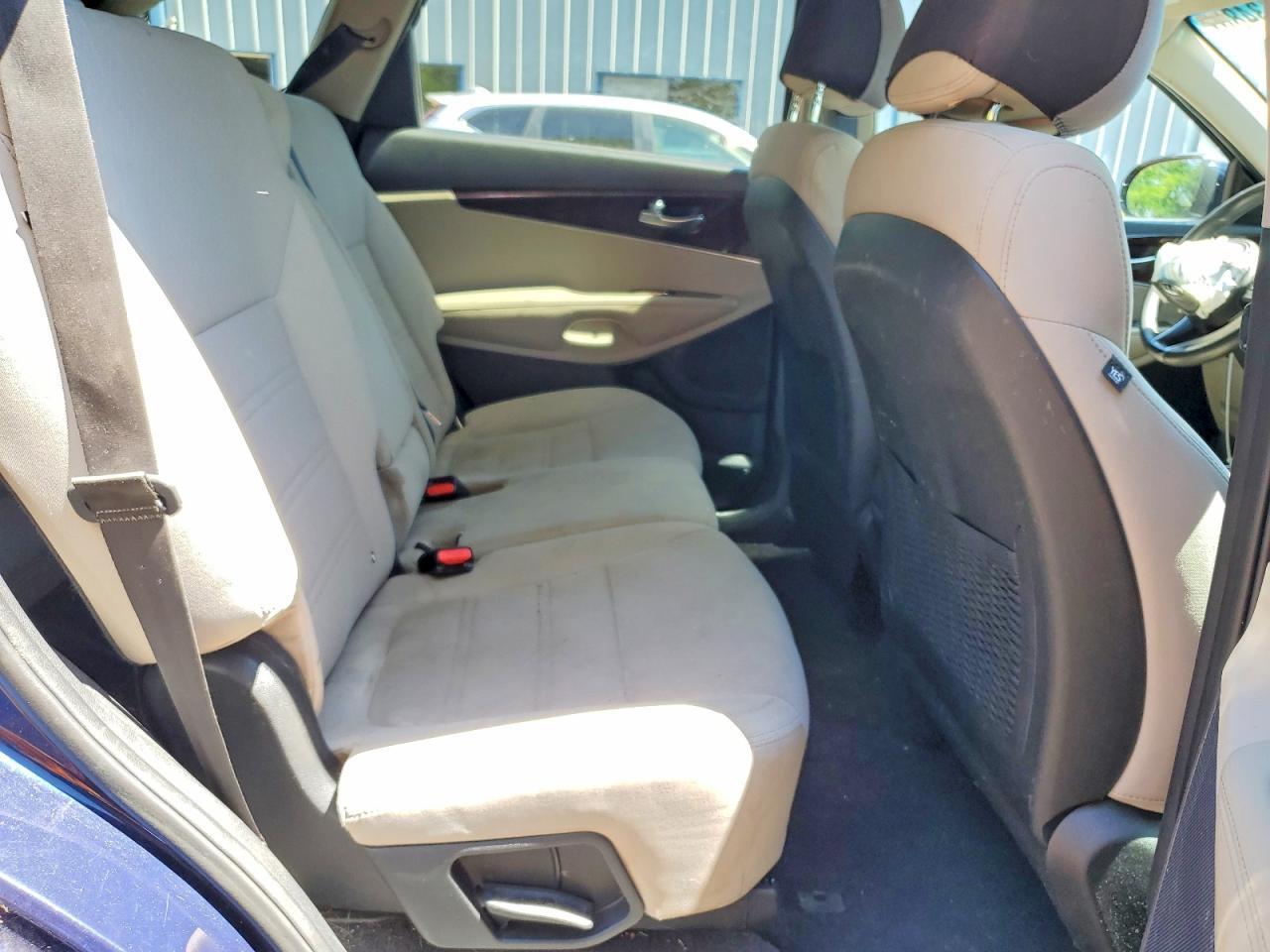 2017 KIA SORENTO