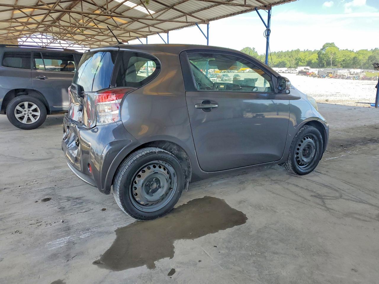 2013 SCION iQ