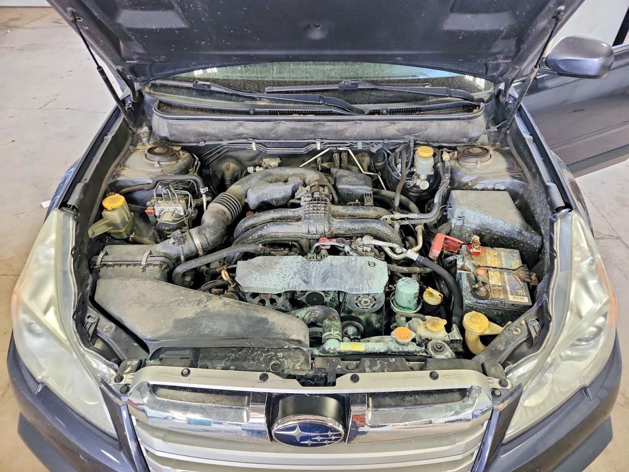 2014 SUBARU Outback