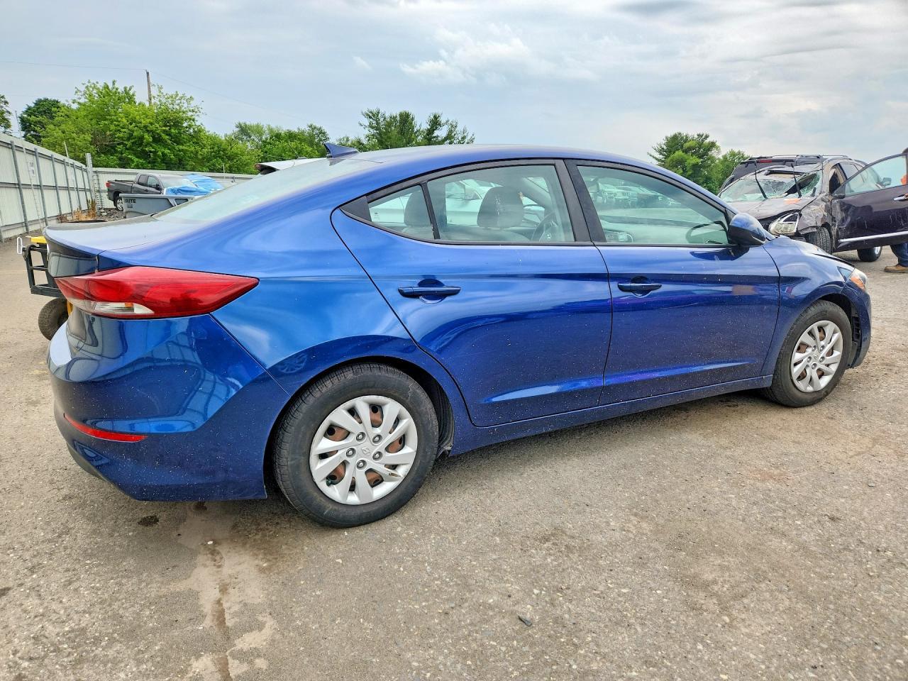 2017 HYUNDAI ELANTRA