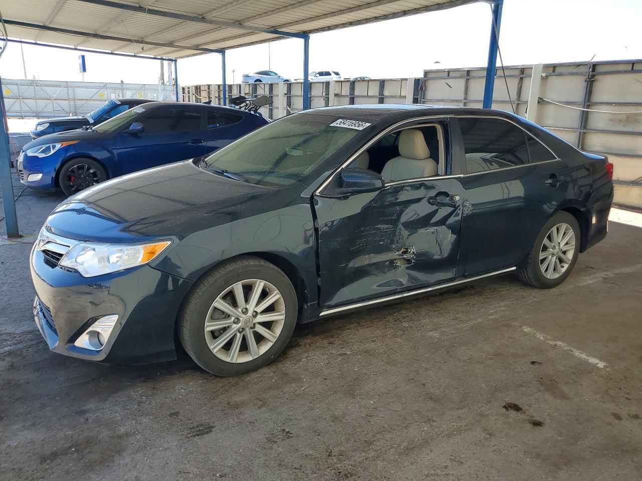 2014 TOYOTA CAMRY