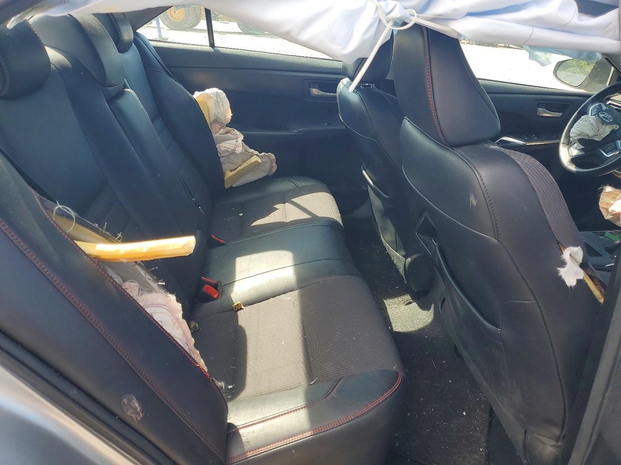 2016 TOYOTA CAMRY