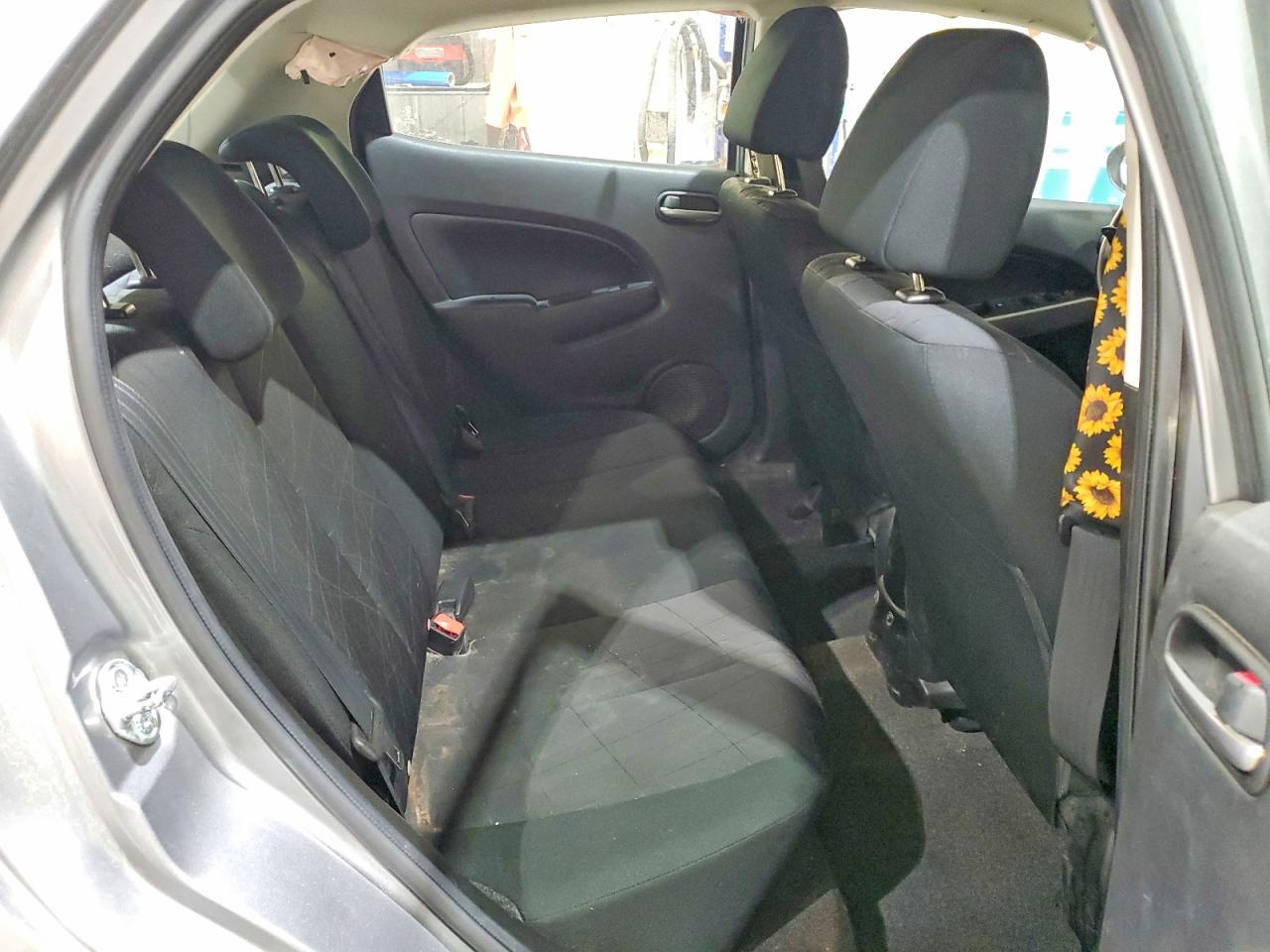 2013 MAZDA 2