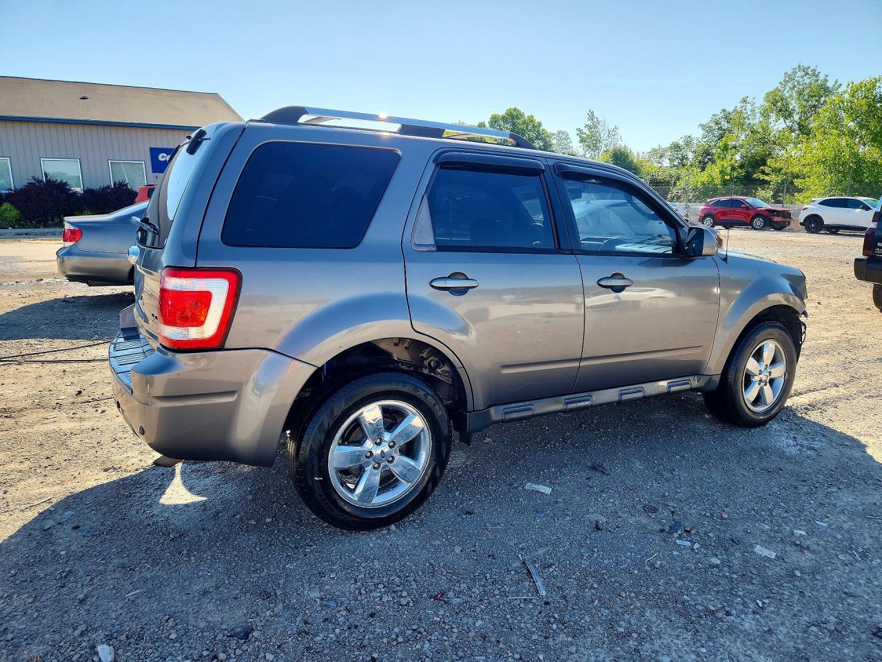 2009 FORD ESCAPE
