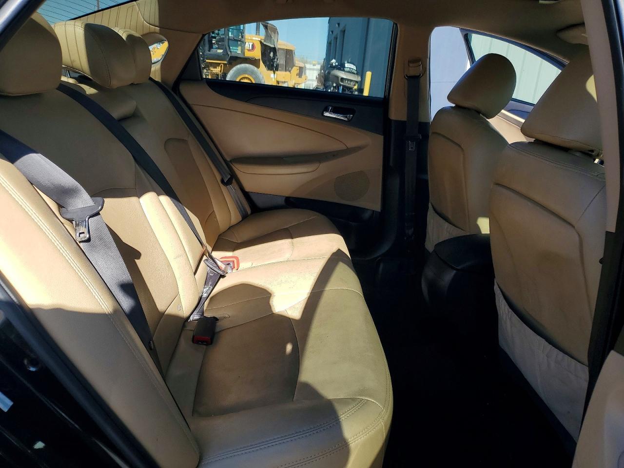 2011 HYUNDAI SONATA