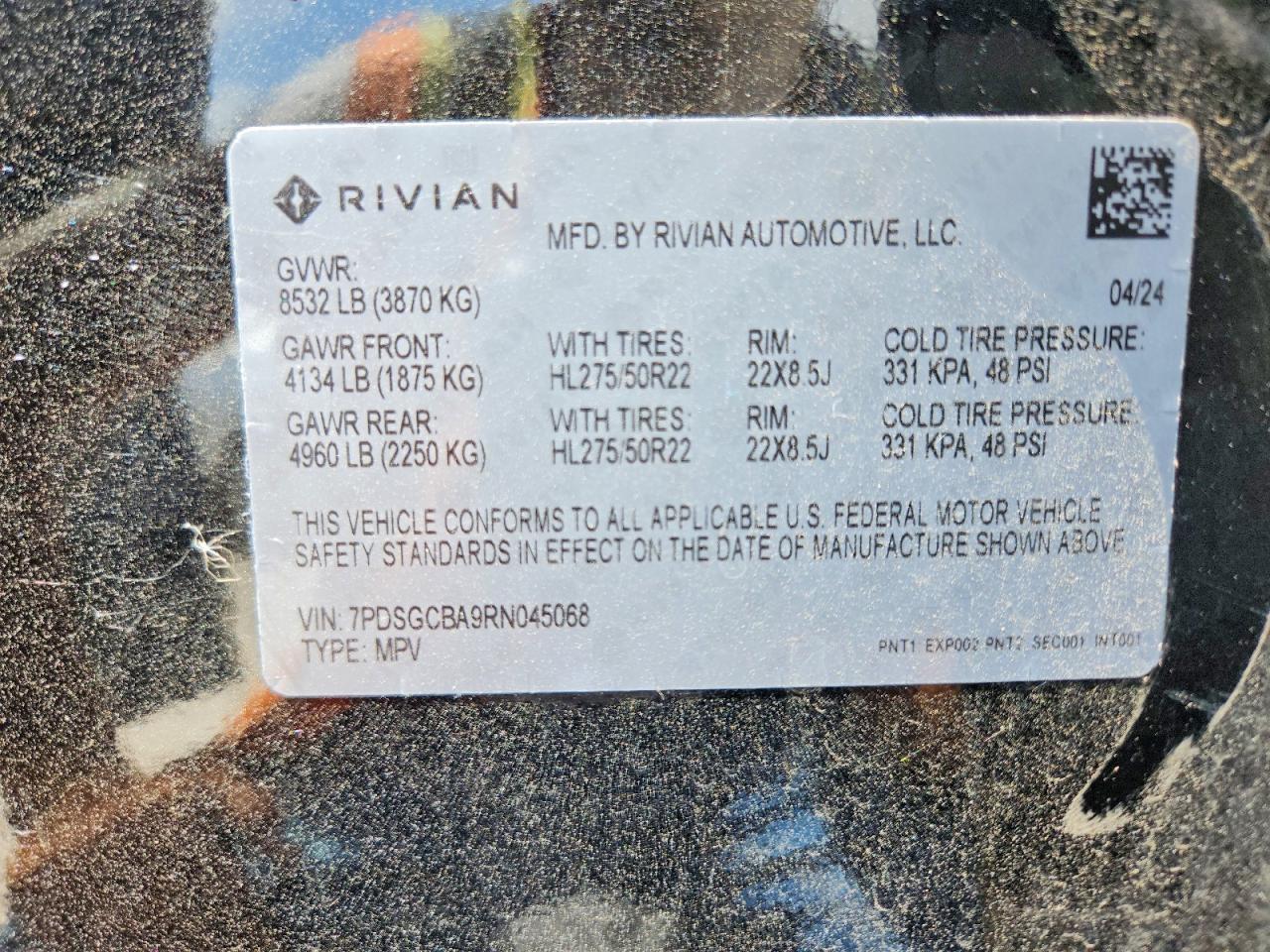 2024 RIVIAN R1s