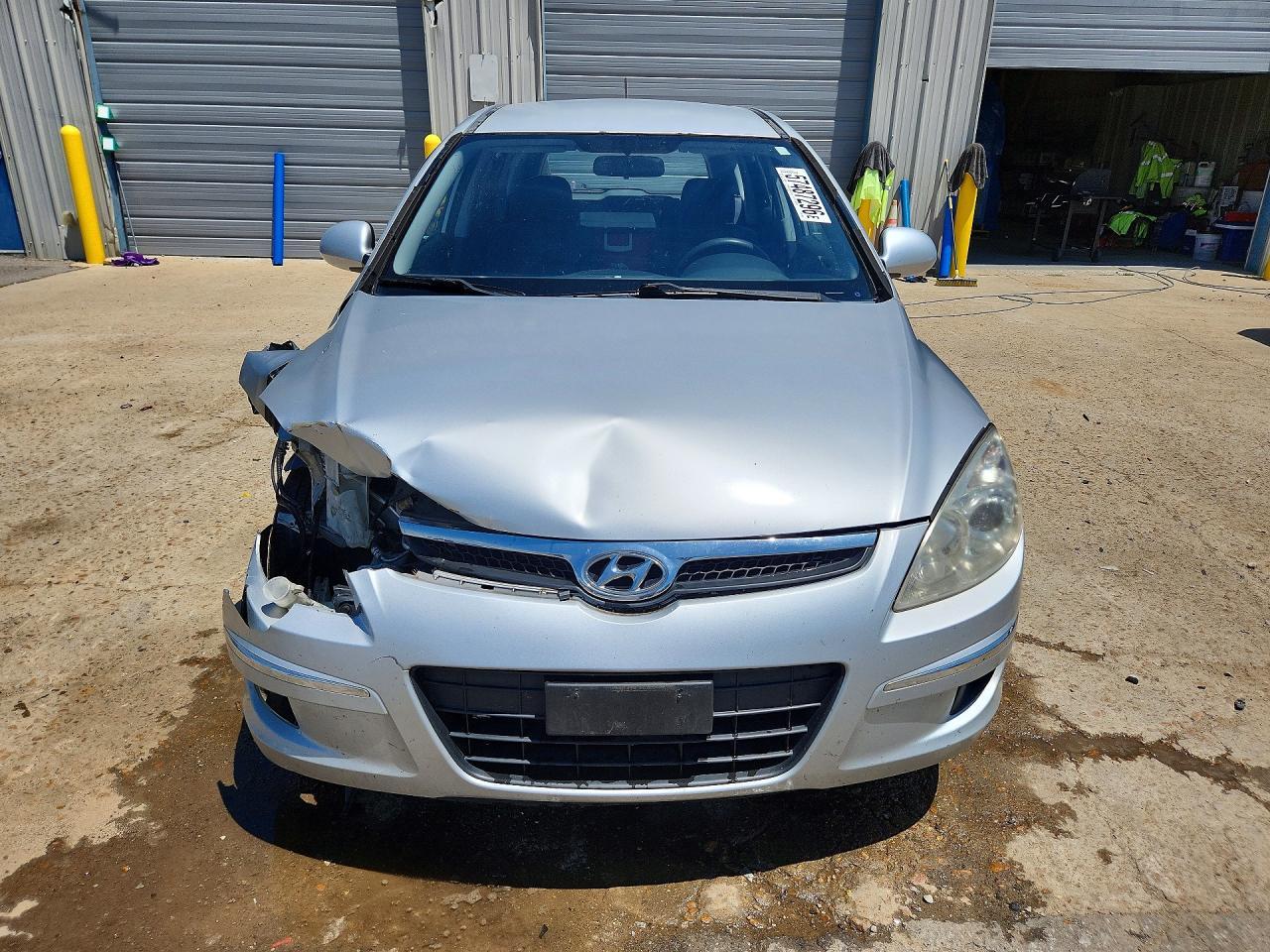 2012 HYUNDAI ELANTRA