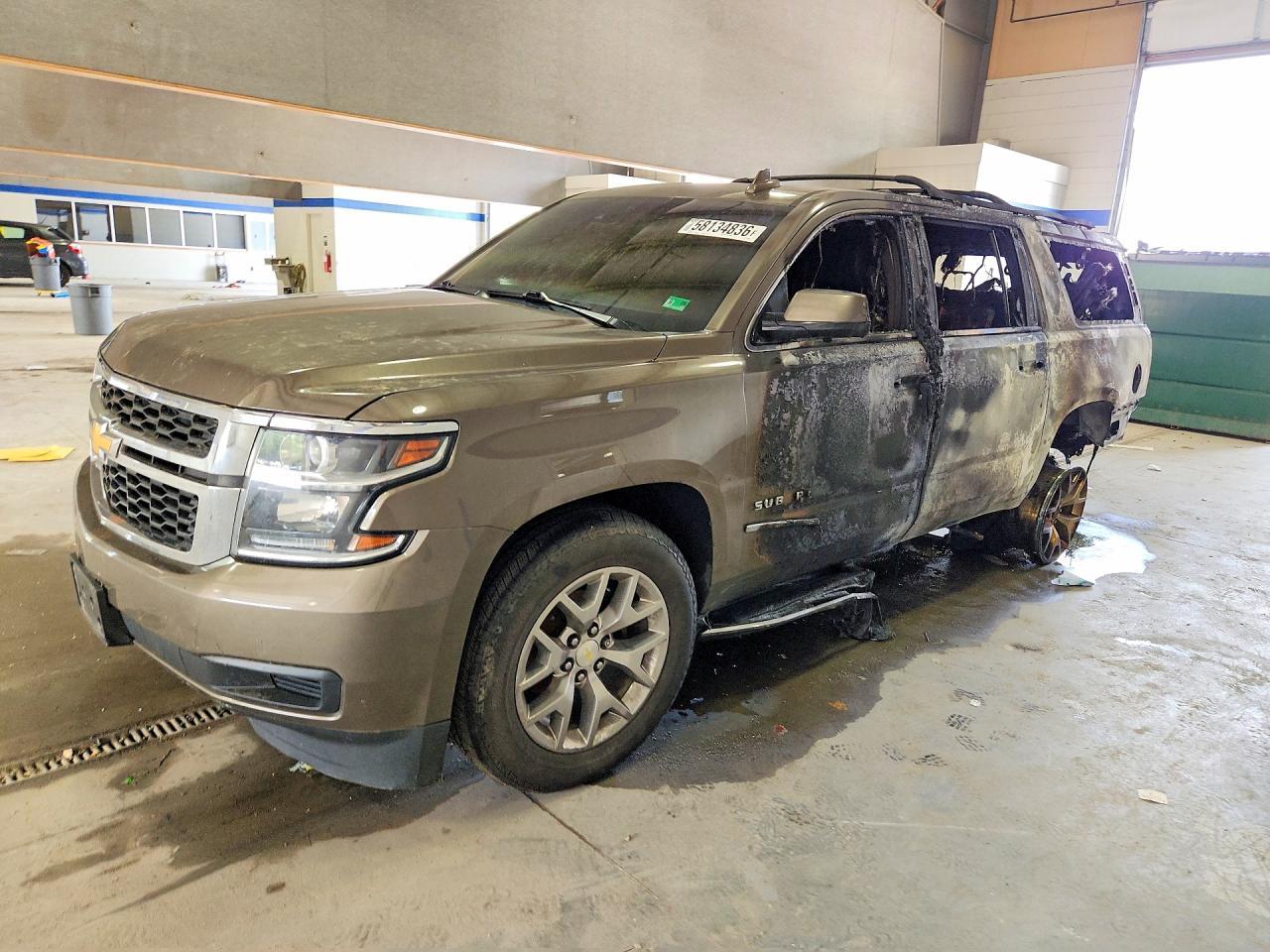 2016 CHEVROLET Suburban