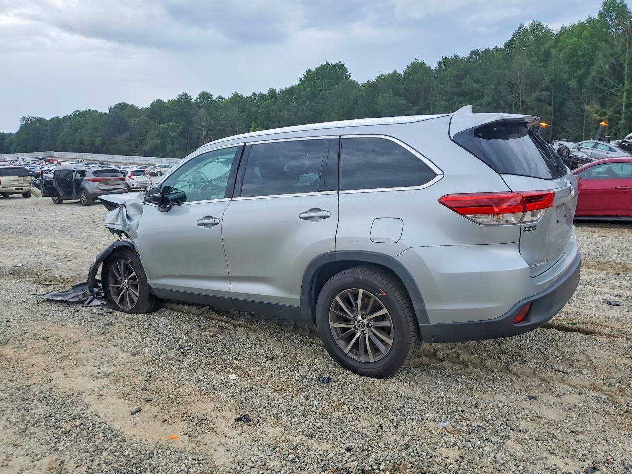 2019 TOYOTA HIGHLANDER