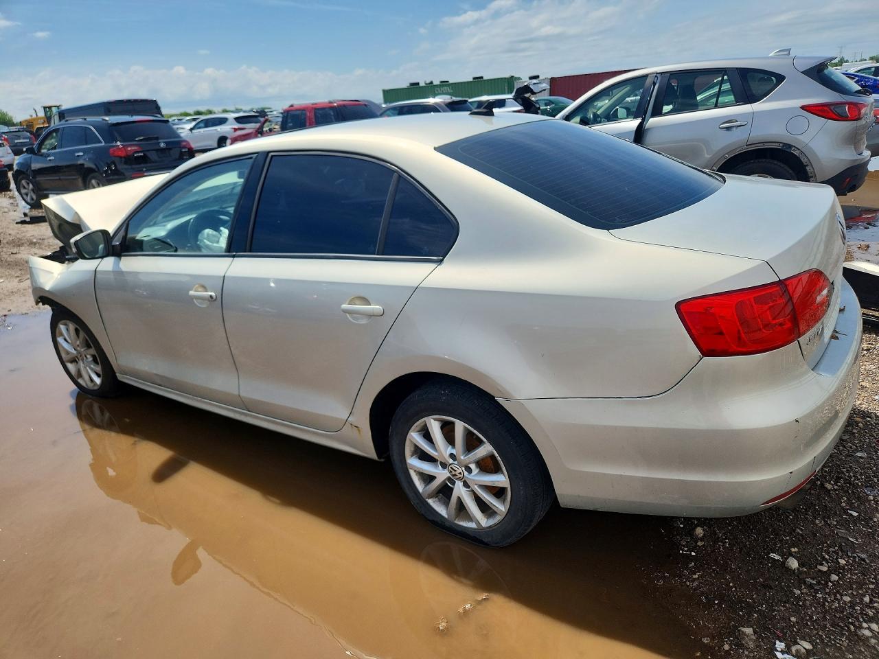 2011 VOLKSWAGEN JETTA