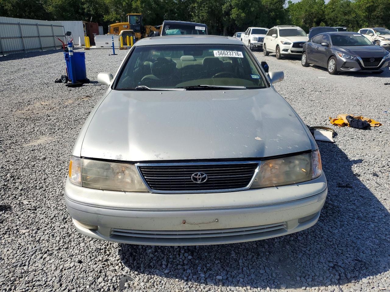1999 TOYOTA Avalon