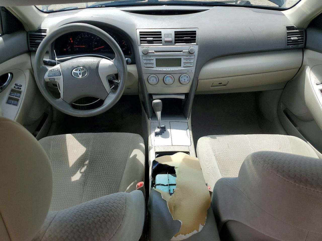 2011 TOYOTA CAMRY