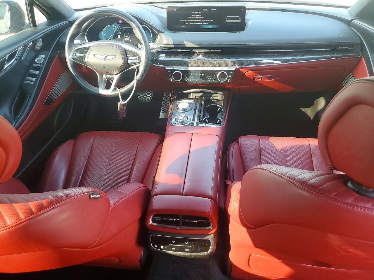 2023 GENESIS G80