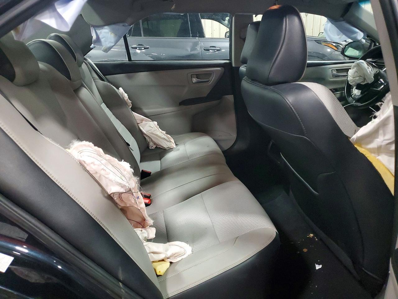 2016 TOYOTA CAMRY