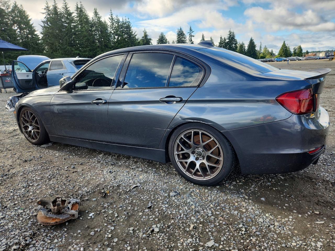 2013 BMW 3 SERIES
