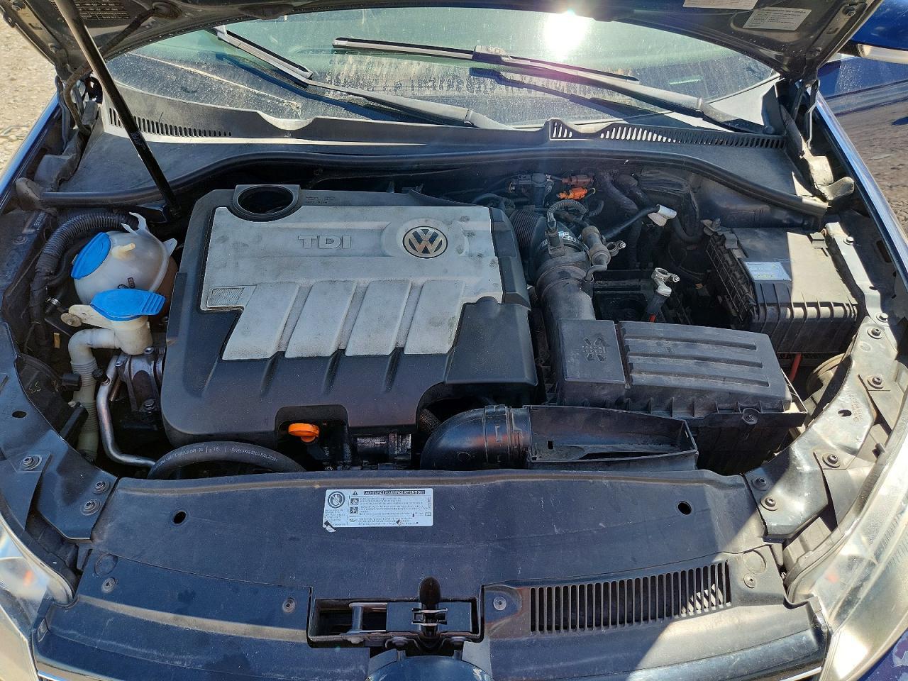 2011 VOLKSWAGEN JETTA