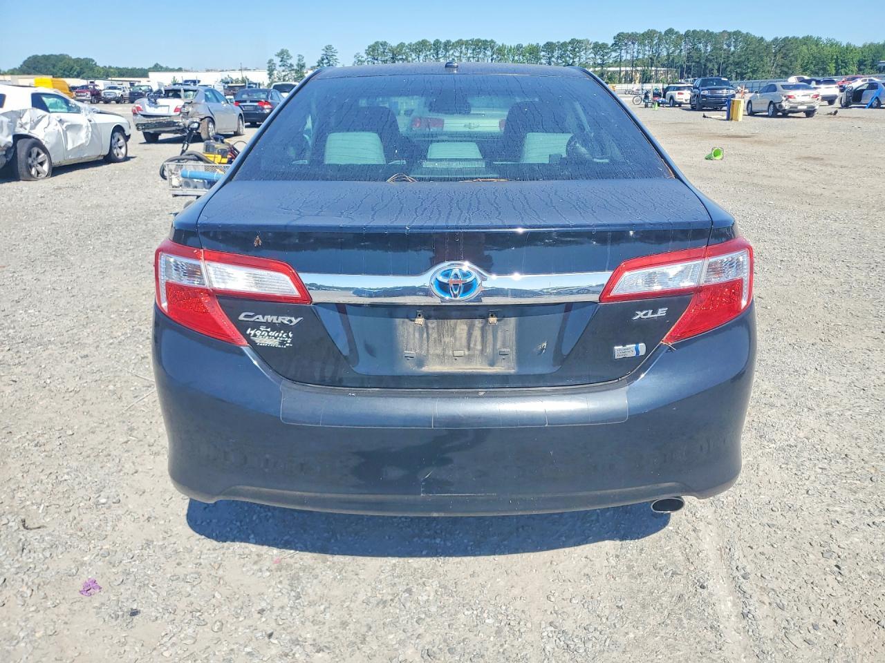 2014 TOYOTA CAMRY