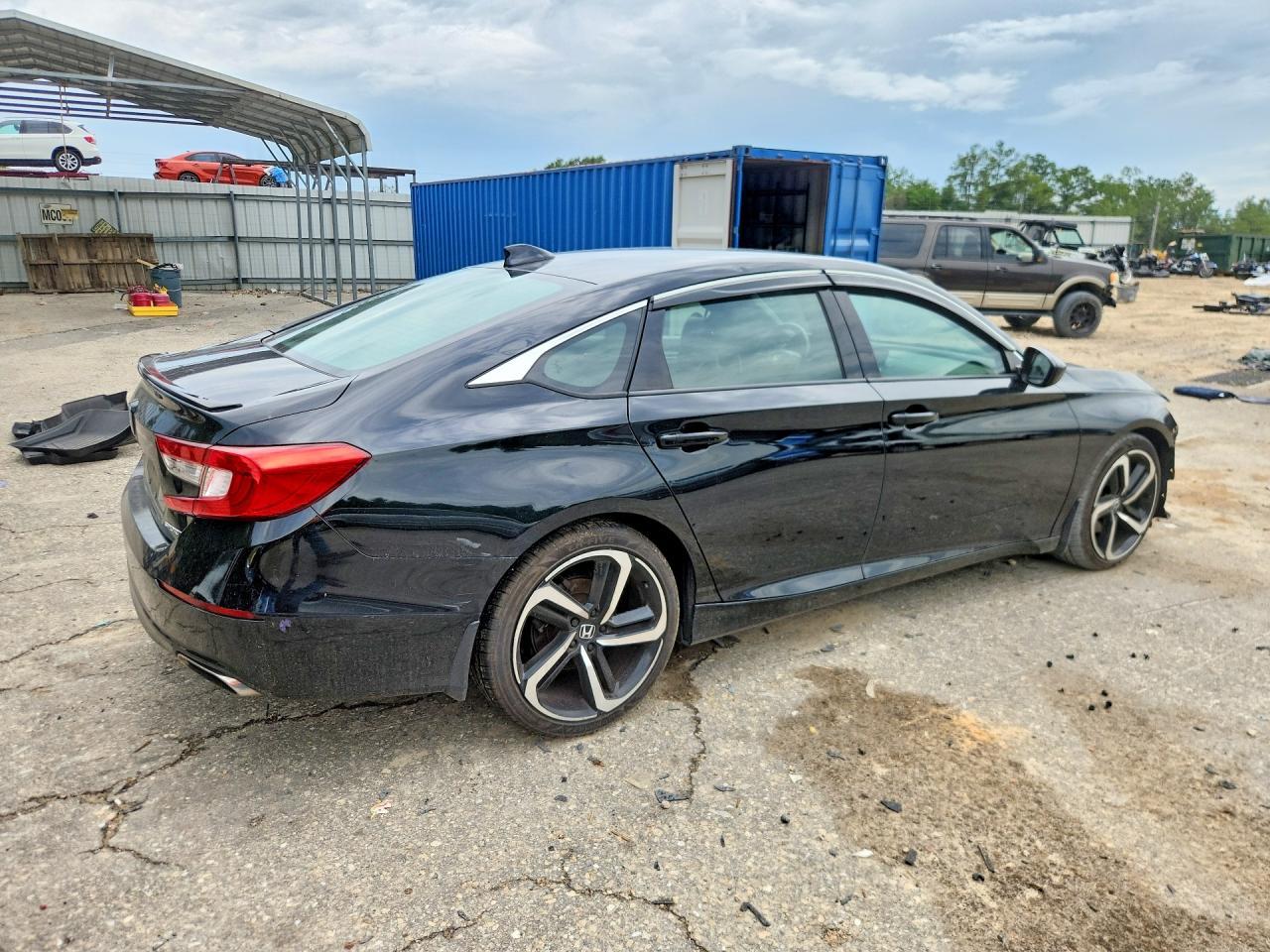 2018 HONDA ACCORD