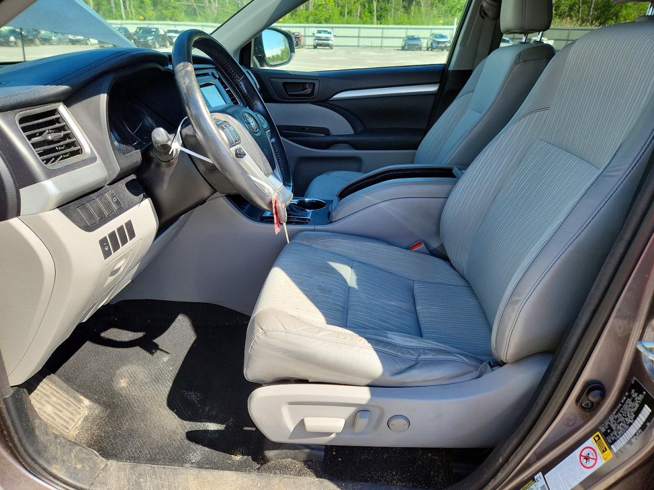 2014 TOYOTA HIGHLANDER