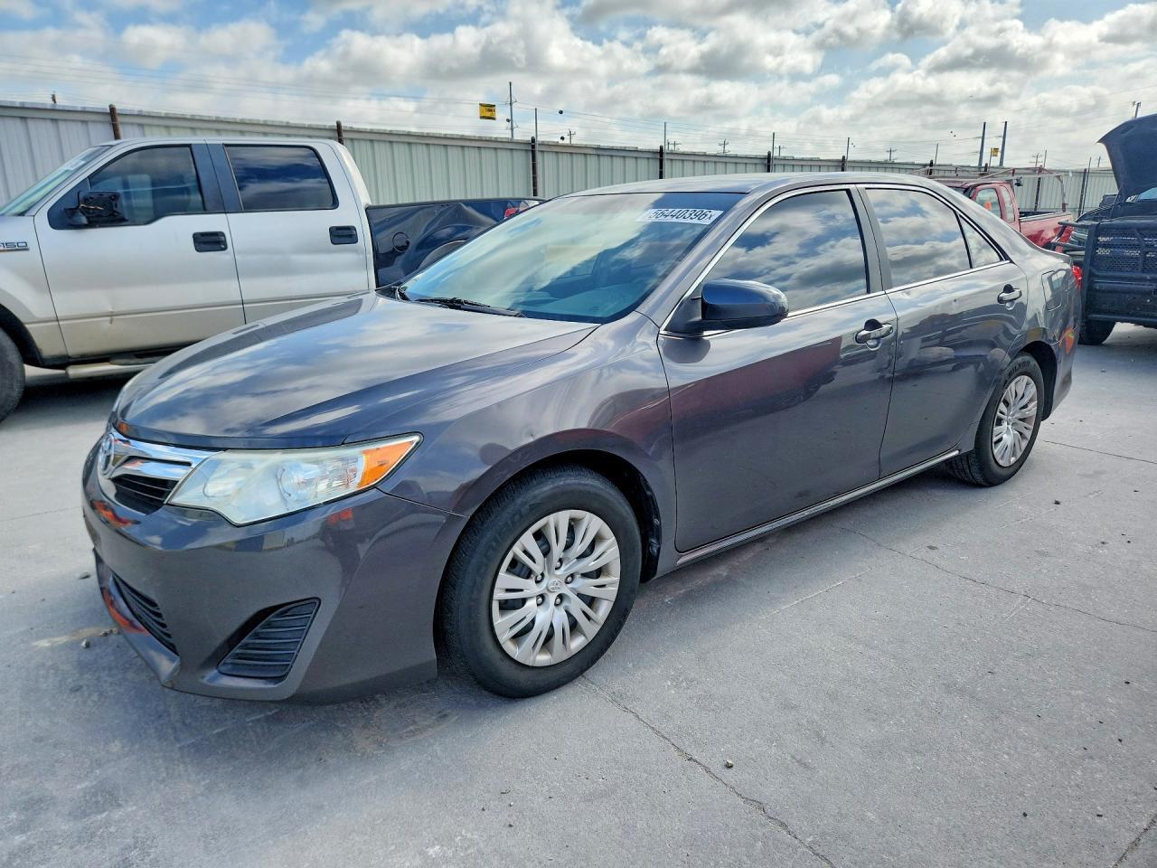 2014 TOYOTA CAMRY