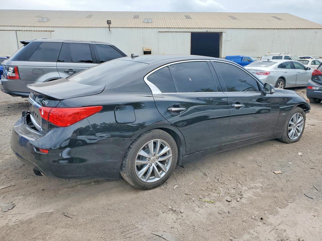 2017 INFINITI Q50