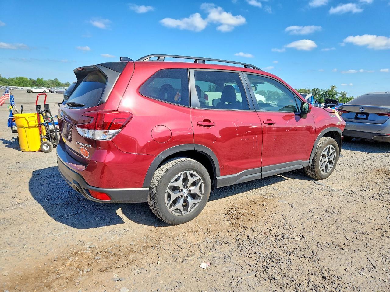 2024 SUBARU FORESTER