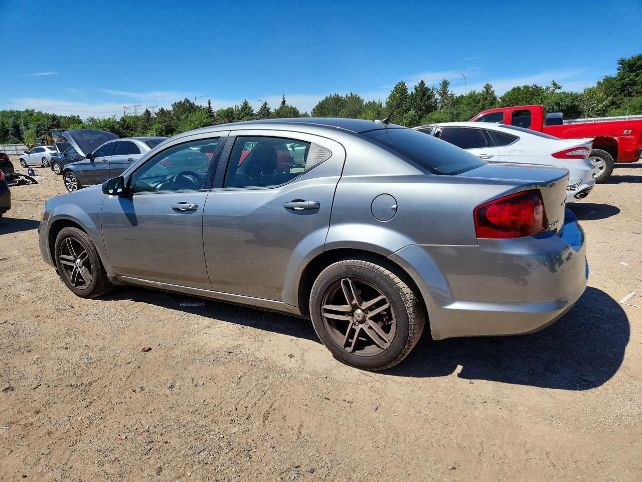 2013 DODGE Avenger