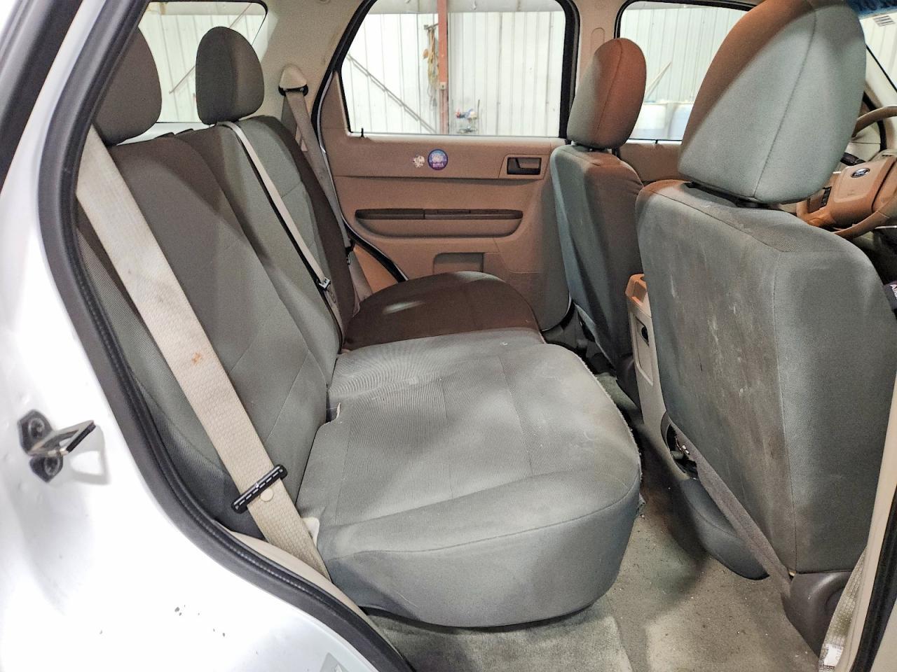 2010 FORD ESCAPE