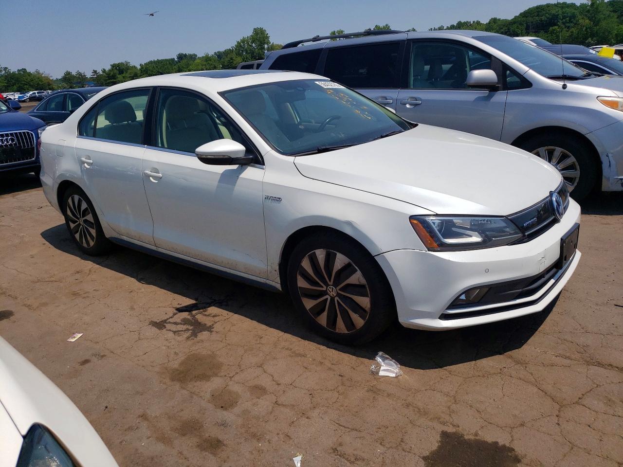 2016 VOLKSWAGEN JETTA