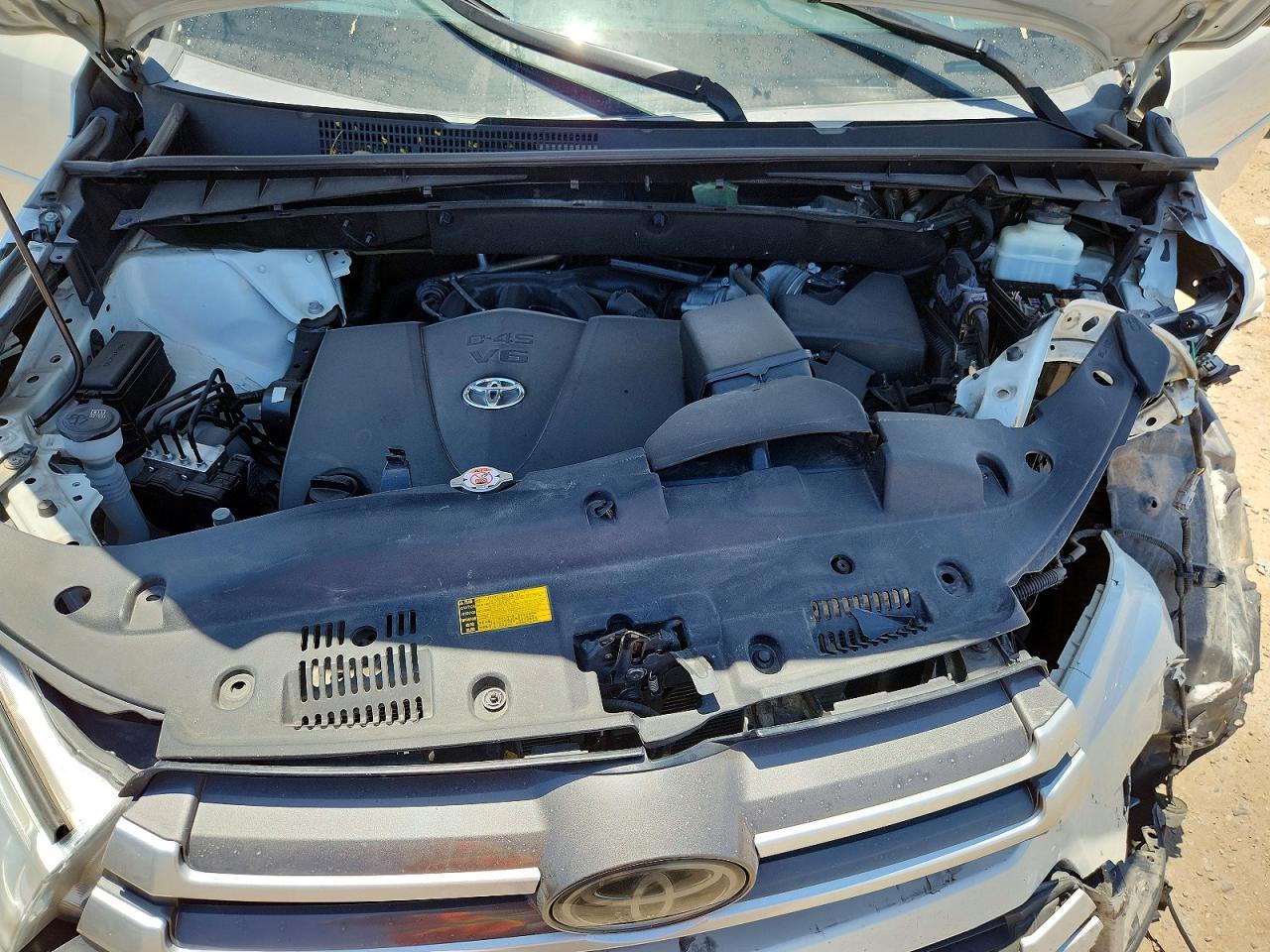 2018 TOYOTA HIGHLANDER