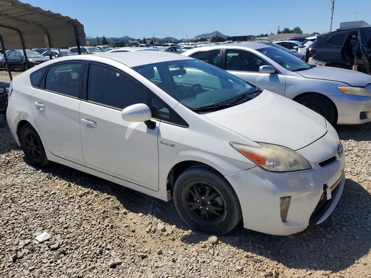 2015 TOYOTA PRIUS