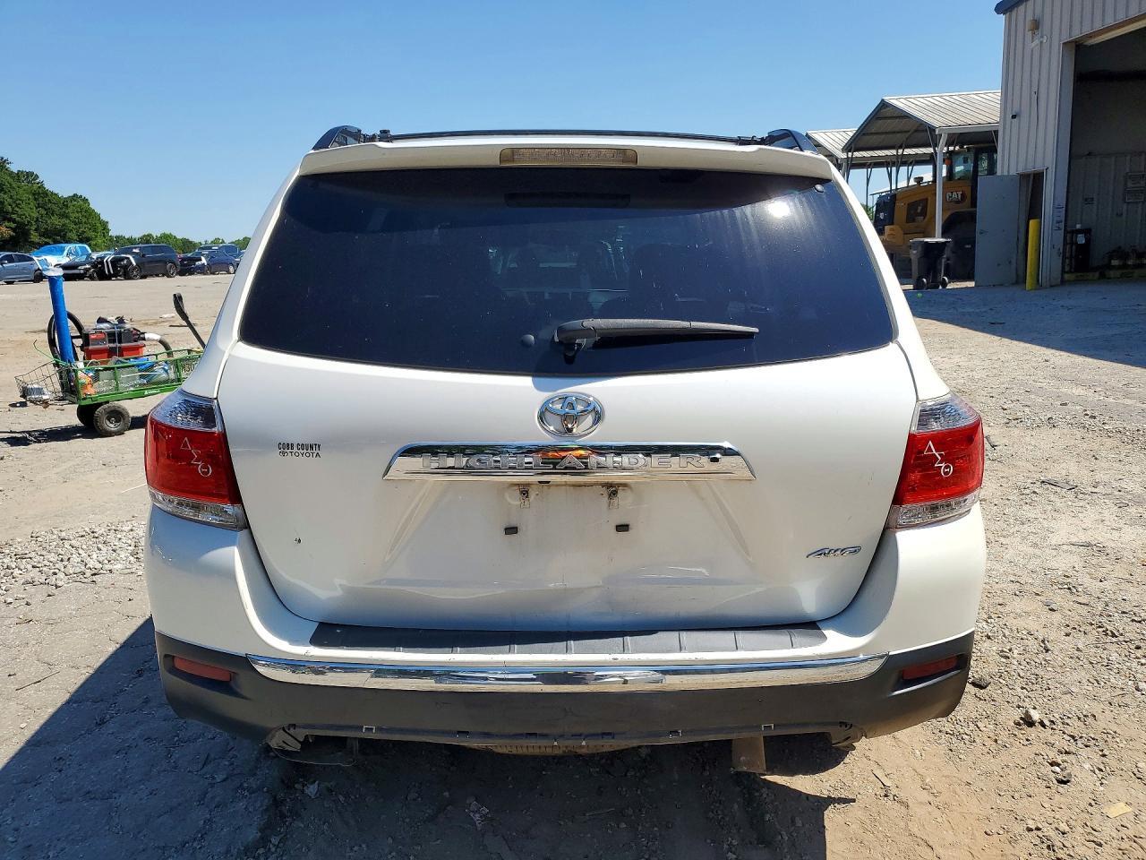 2013 TOYOTA HIGHLANDER