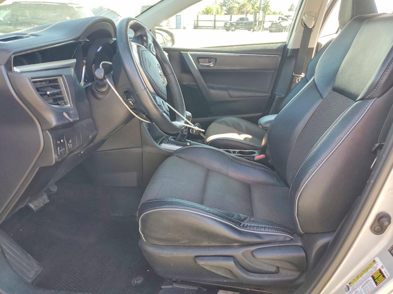 2015 TOYOTA COROLLA