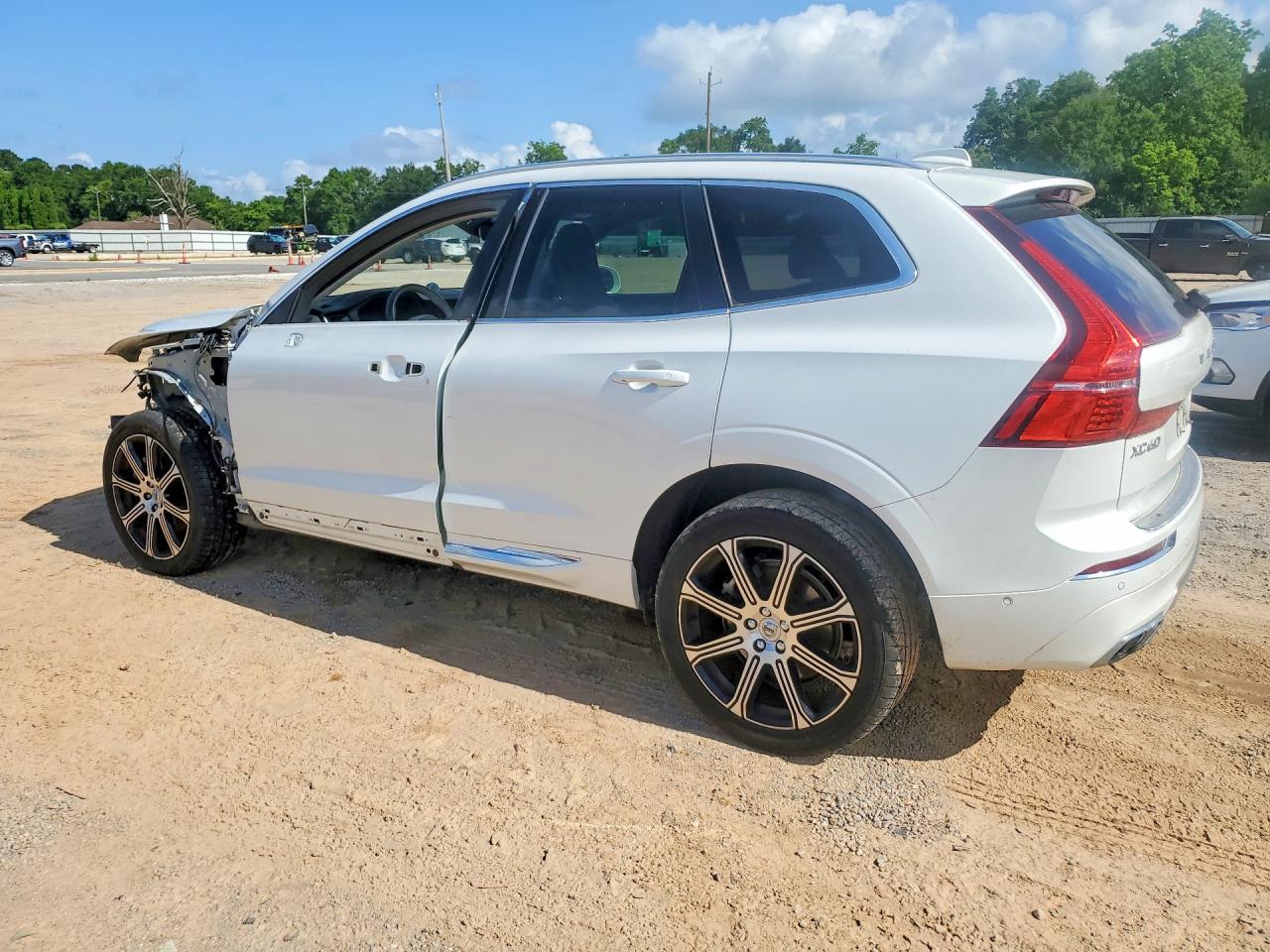 2019 VOLVO XC60