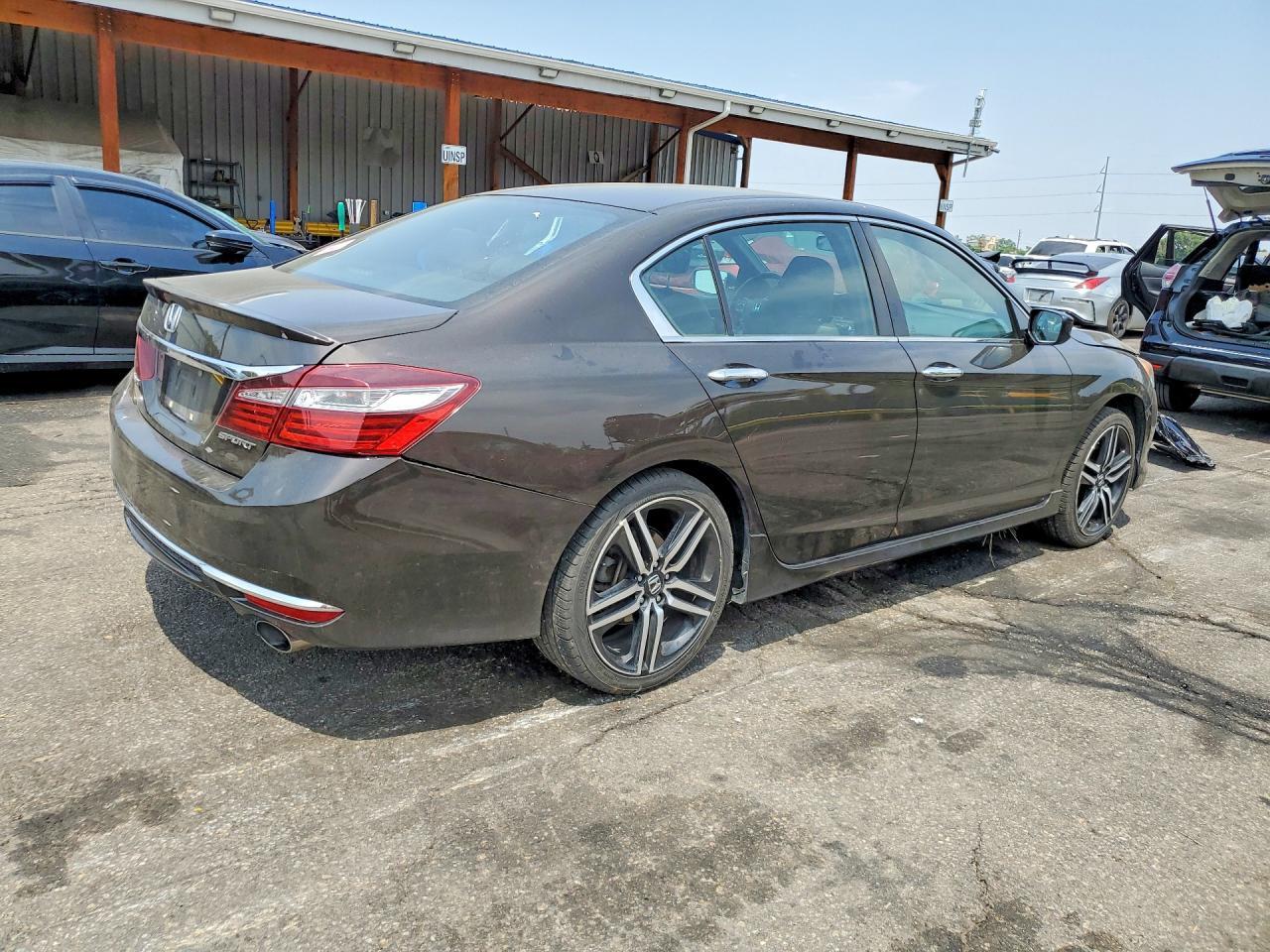 2016 HONDA ACCORD