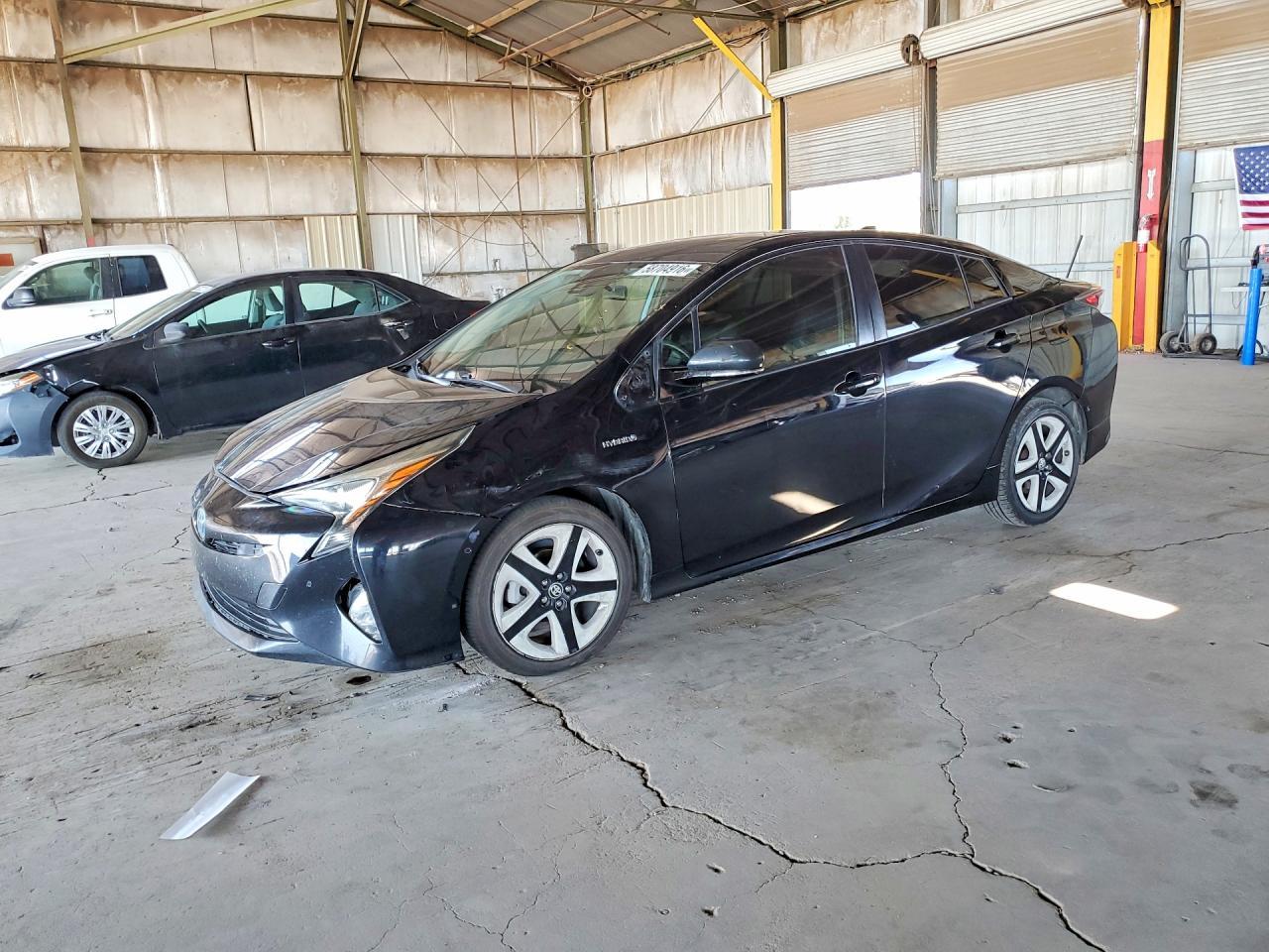 2017 TOYOTA PRIUS