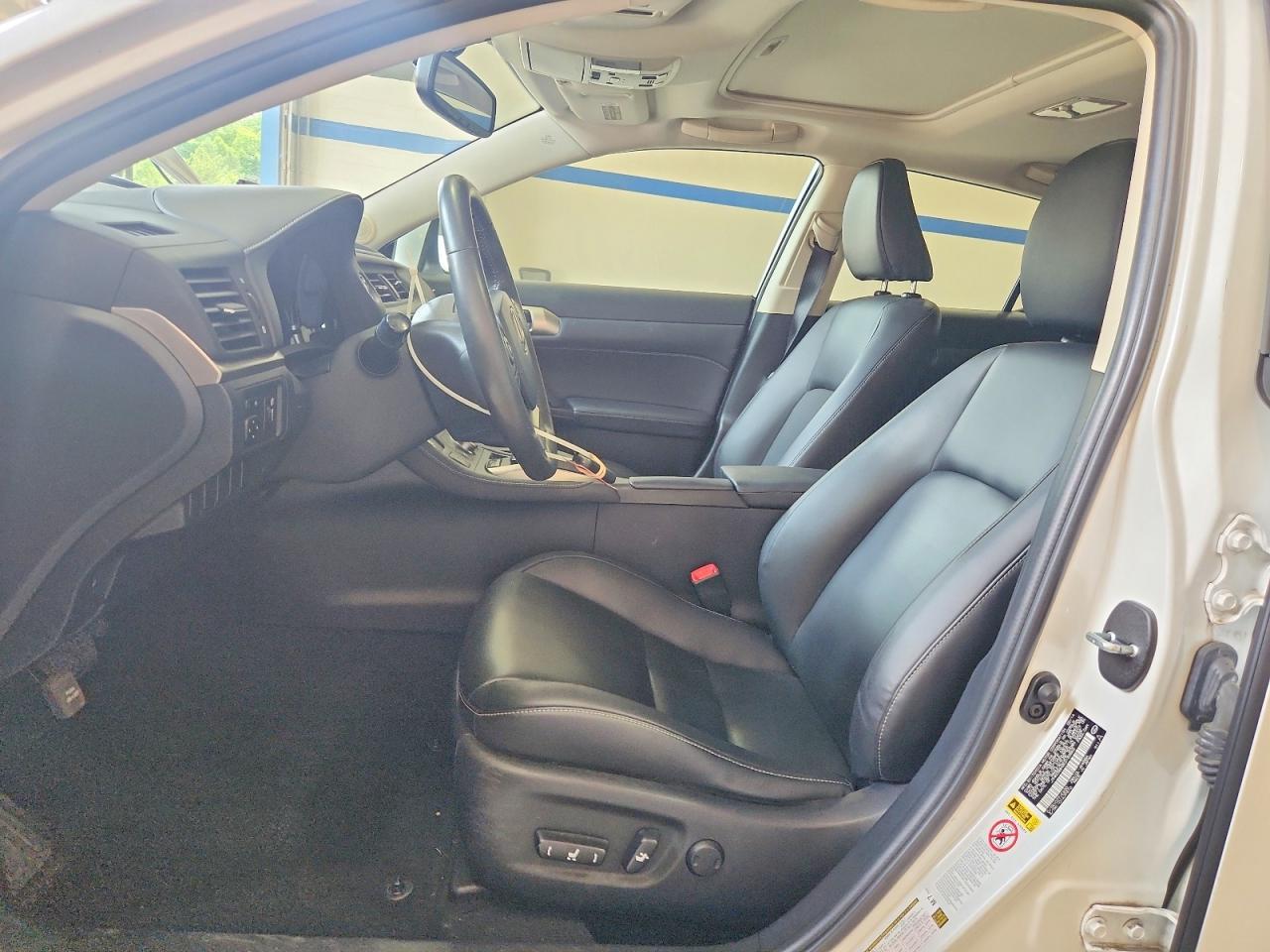 2014 LEXUS CT 200