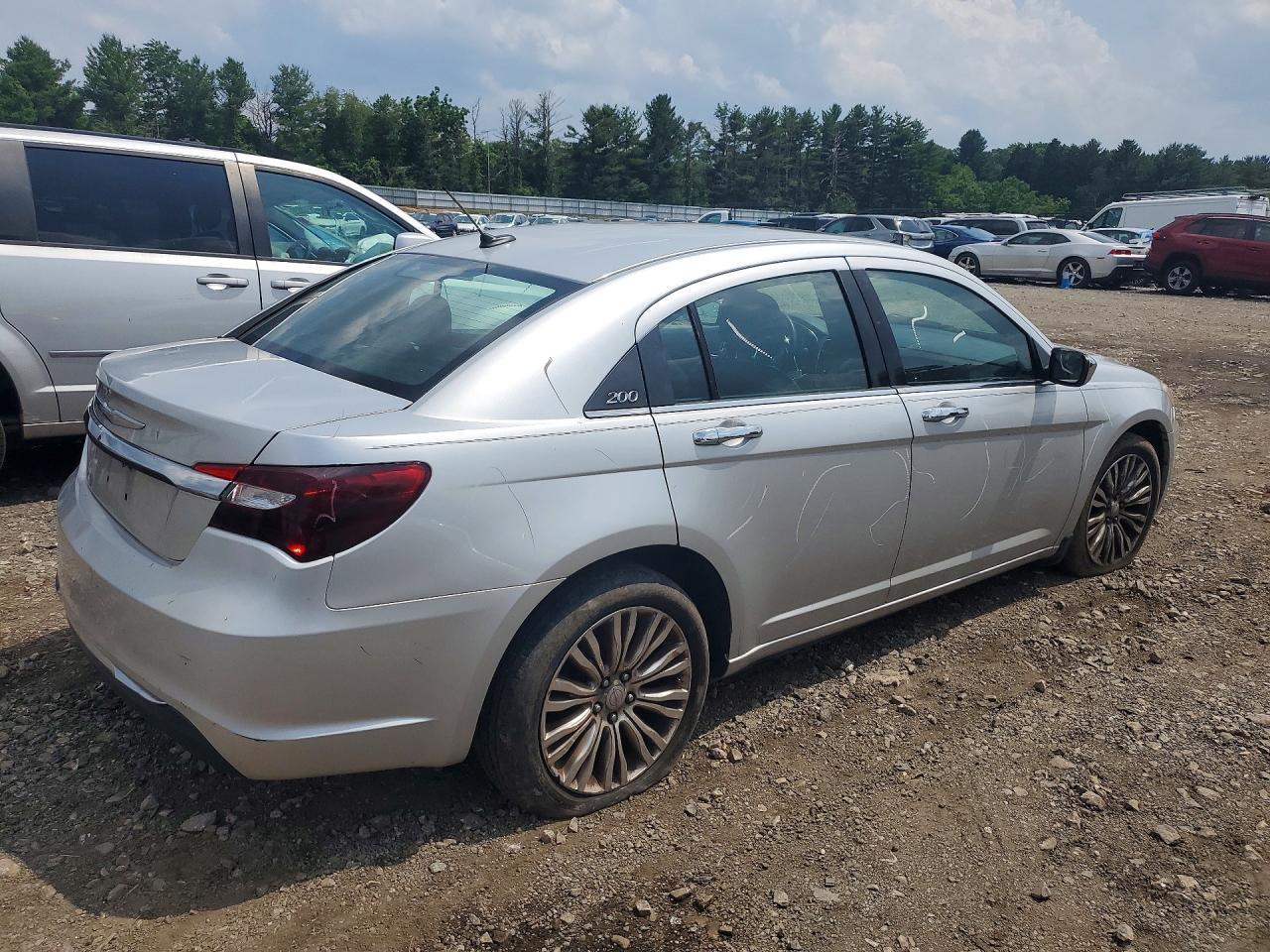 2012 CHRYSLER 200