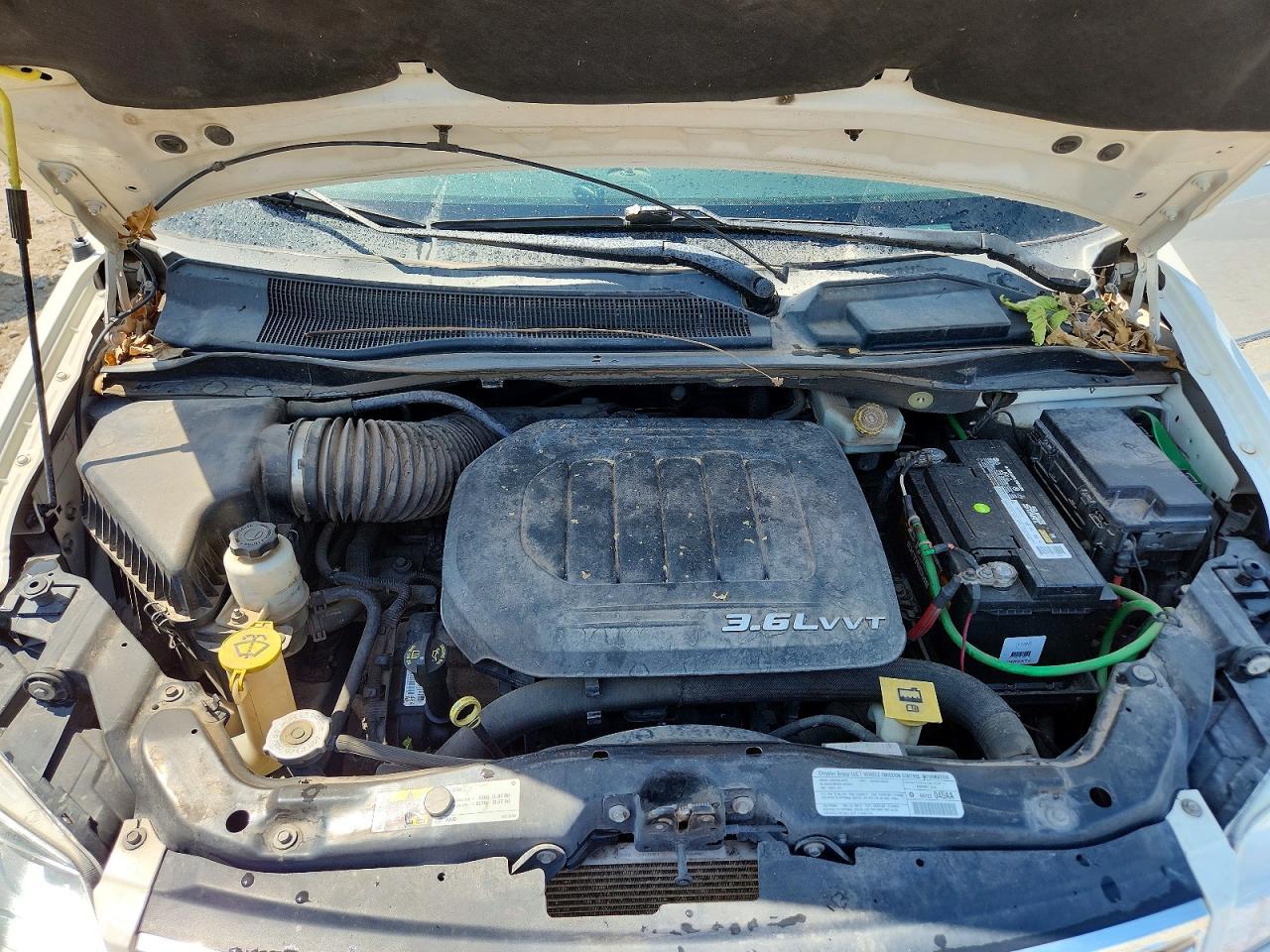 2013 CHRYSLER Town & Country
