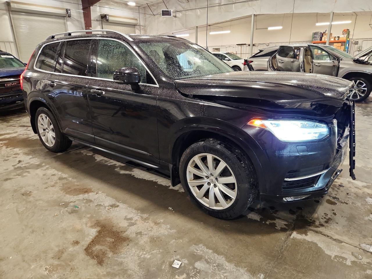 2016 VOLVO XC90
