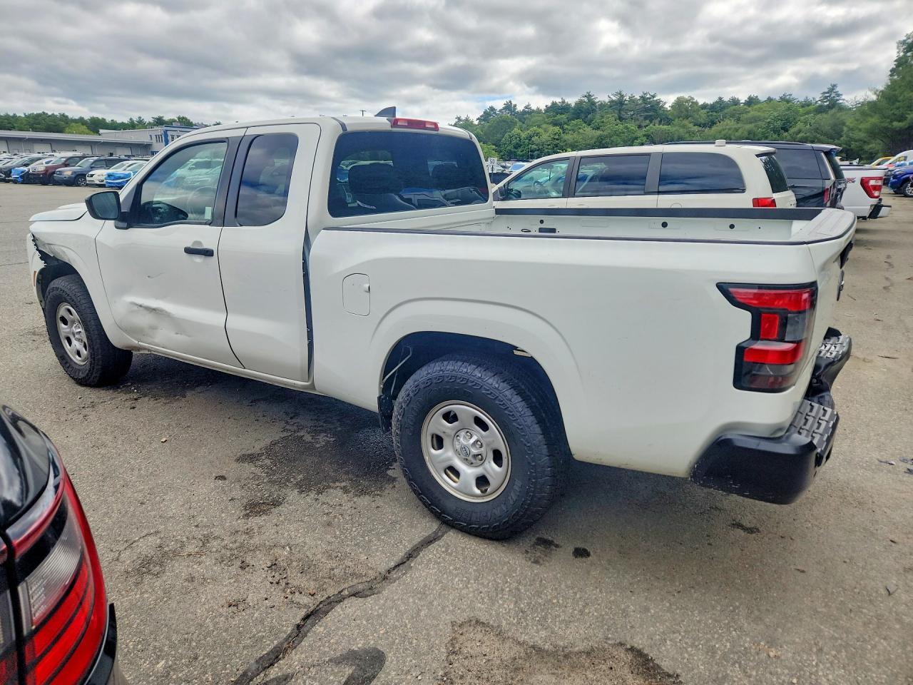 2022 NISSAN Frontier