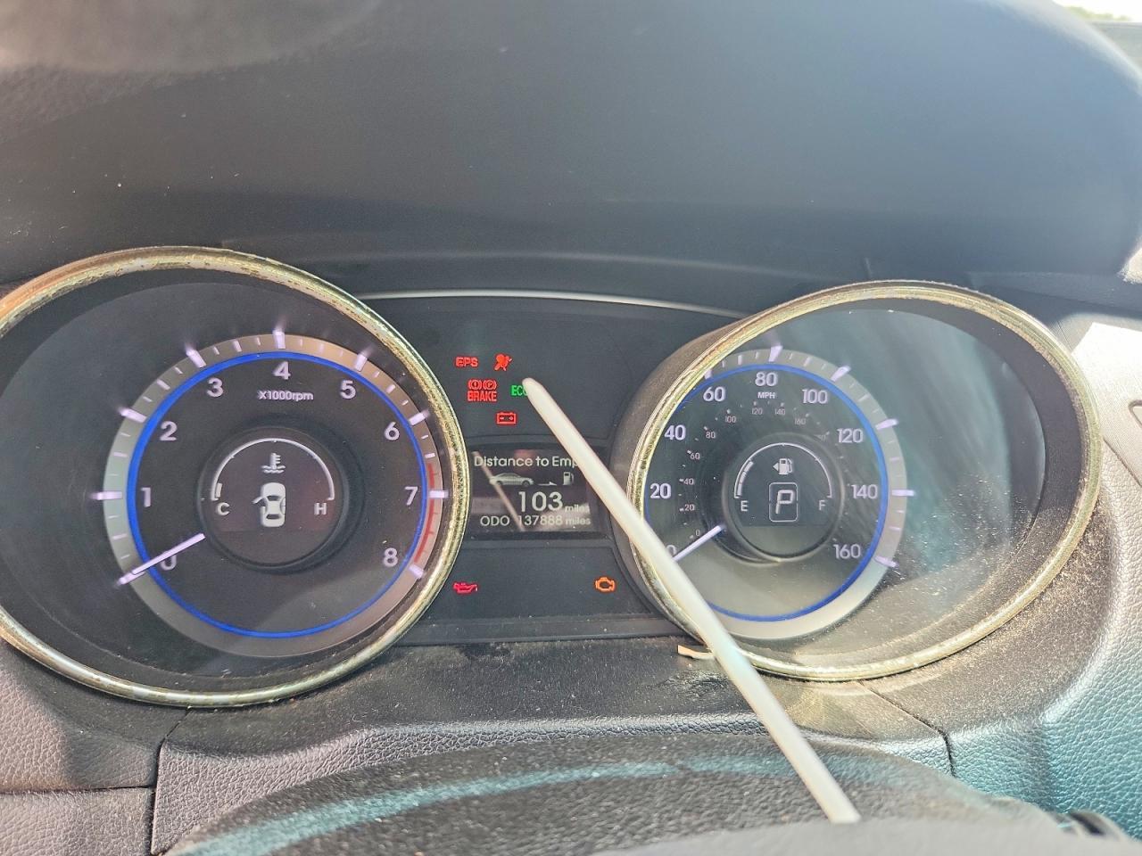 2011 HYUNDAI SONATA