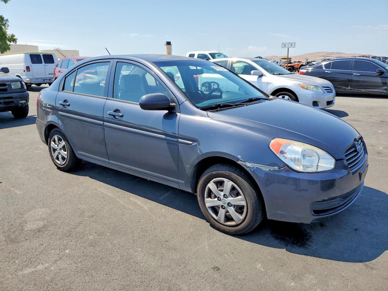 2011 HYUNDAI ACCENT