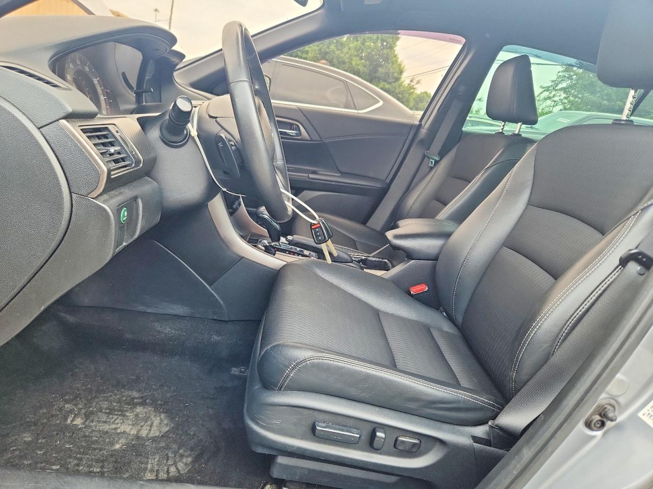 2017 HONDA ACCORD
