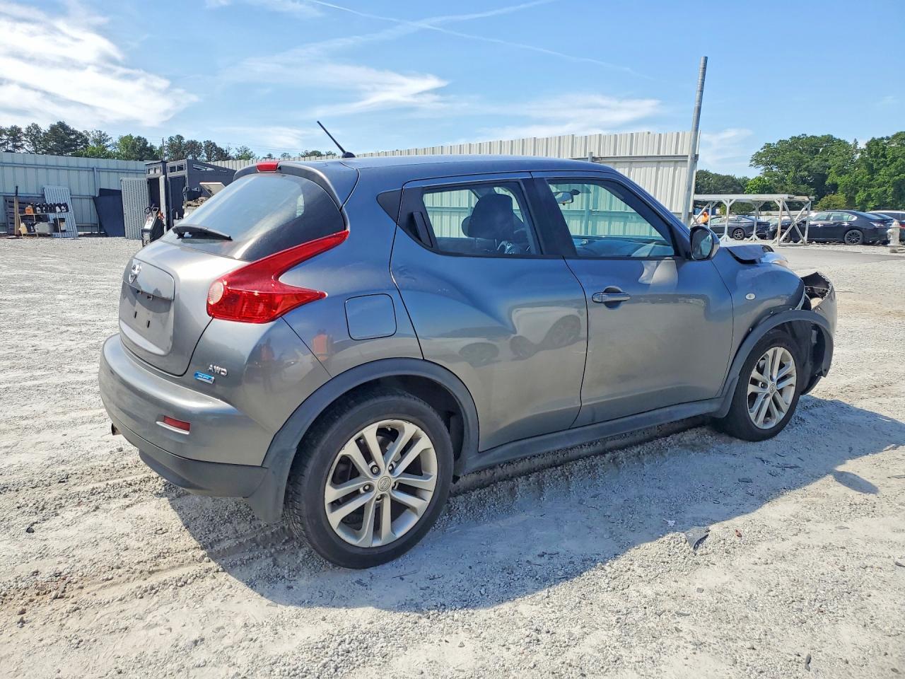 2014 NISSAN Juke