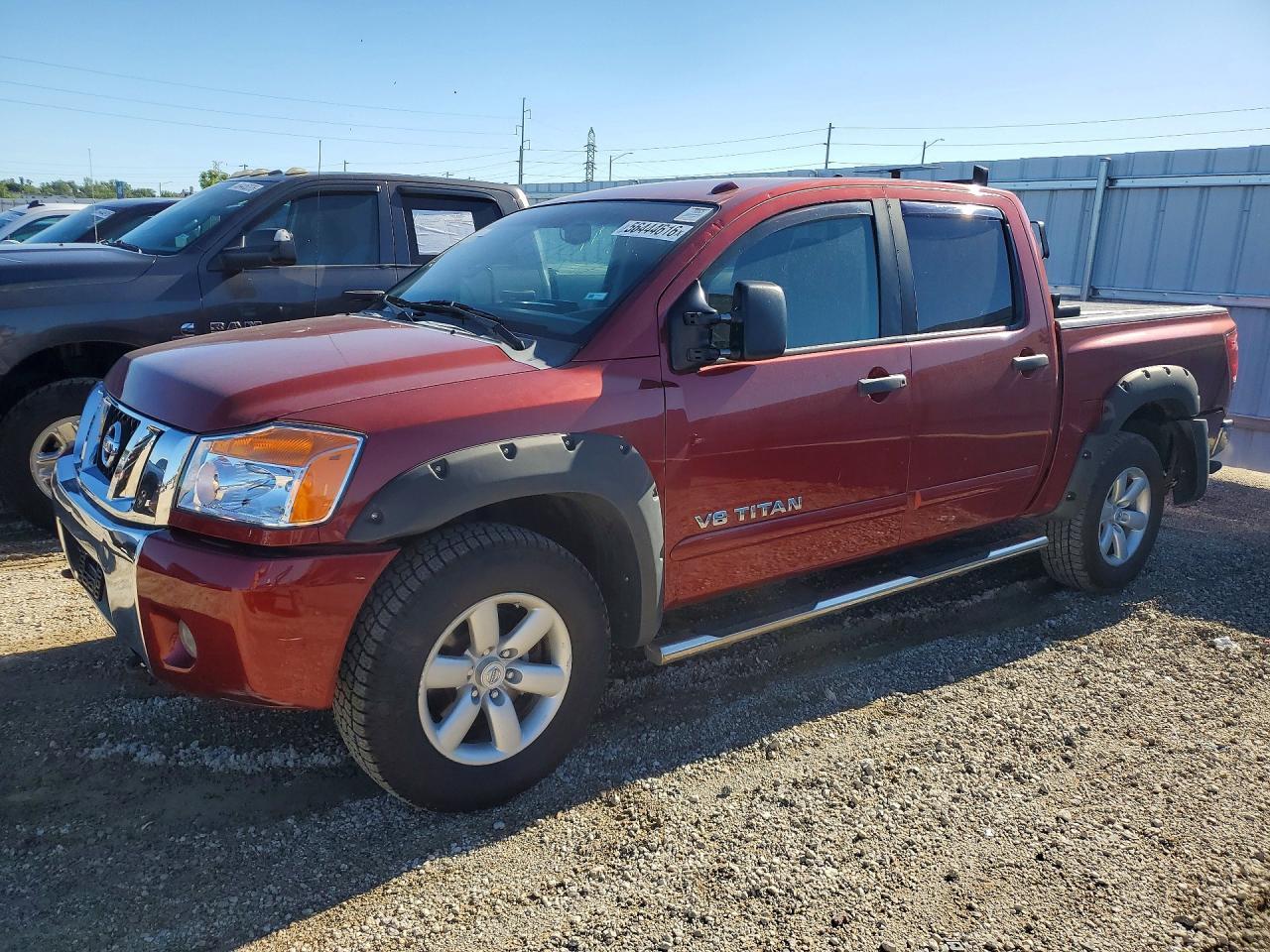 2014 NISSAN Titan