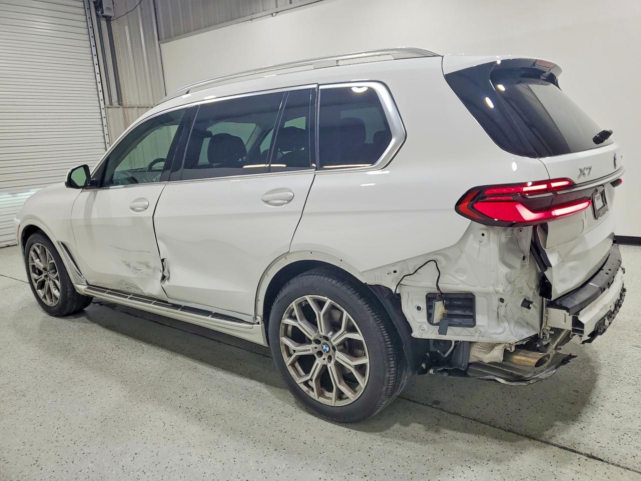 2026 BMW X7