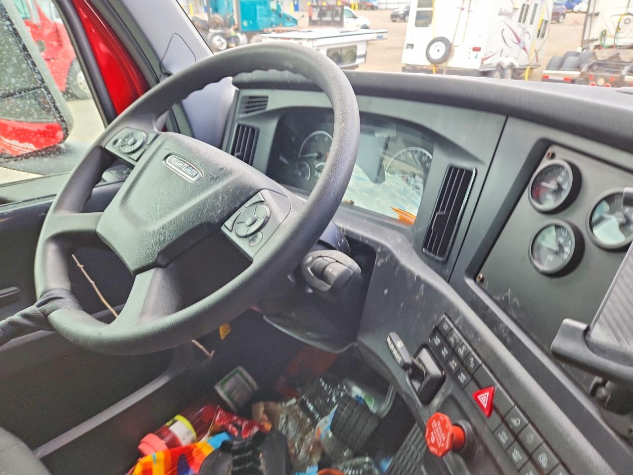 2026 FREIGHTLINER CASCADIA 126